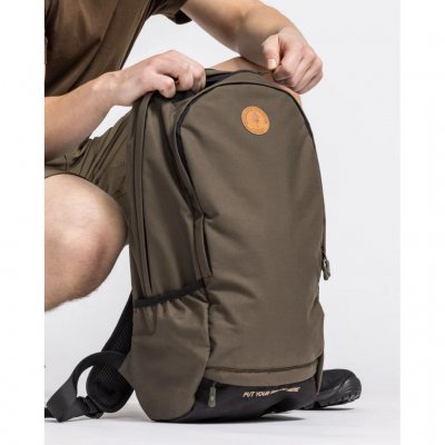 Pinewood Day Pack Rucksack 22 L Dunkel Oliv