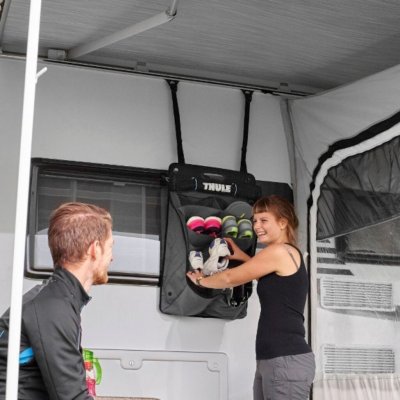 Sorgen Sie mit der Thule-Schuhaufbewahrung für Ordnung in den Schuhen Ihrer Familie.