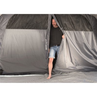 Outwell Rockland 5P sovkabin med Outwell Quick & Quiet dörr.