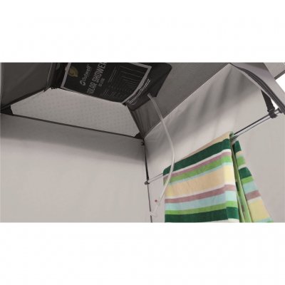 Halterung in der Decke für Solardusche und Düse.