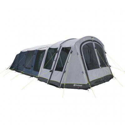 Stäng ingångarna på tältförlängningen så får man ett extra rum.