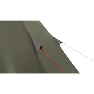 Flera stormlinor ger extra stabilitet när det blåser.