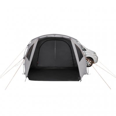 Großer Eingang ermöglicht einfachen Zugang zum Zelt