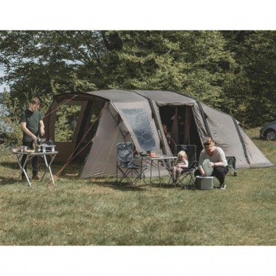 Kullen 6 Air ist ein preiswertes Familienzelt für bis zu 6 Personen. Perfekt für Familien oder Paare, die viel Platz möchten.