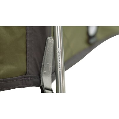 Kraftiga aluminiumstänger gör Robens Voyager Versa 4 till ett lätt och tåligt 4-personerstält.
