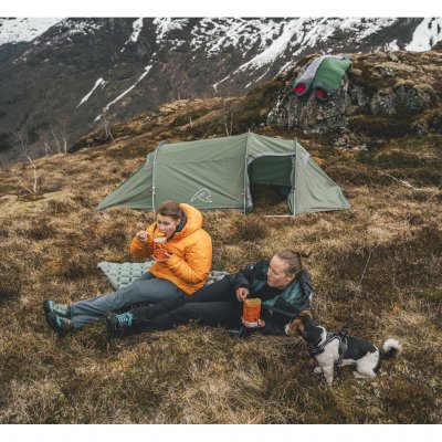 Geräumiges 3-Personen-Zelt, das dank seines geringen Gewichts auch gut für 2 oder 1 Person geeignet ist.