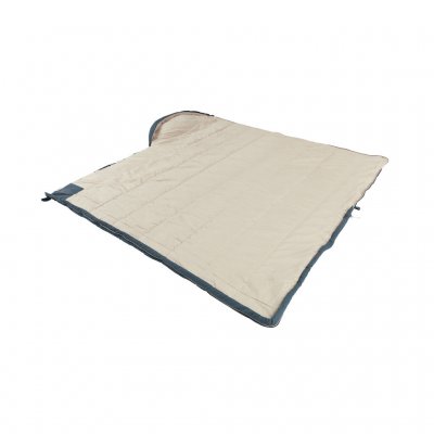 Der Schlafsack kann vollständig geöffnet und als Decke verwendet werden.