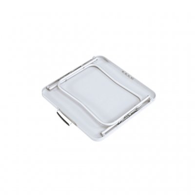 Lässt sich auf ein kleines Packmaß zusammenfalten