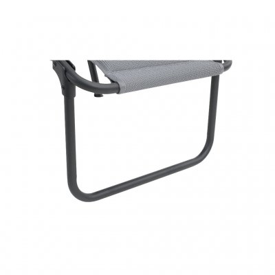 Schnell trocknende Polsterung an der Fußstütze des Campingstuhls.