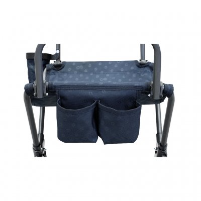 Aufbewahrungstaschen und ein Flaschenhalter