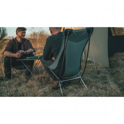 Njut av naturen med Robens Observer lättviktsstol.