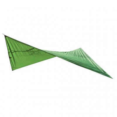 Lätt och tålig tarp på 2,45 x 2,45 m m i rip-stop väv och vattenpelare på 3000 mm.