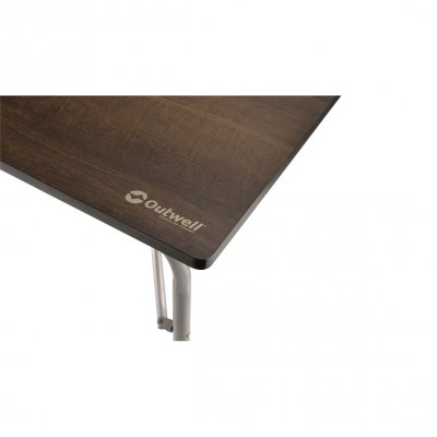 Die Tischplatte ist UV-, wasser- und hitzebeständig