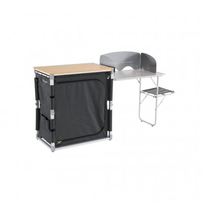 Väldigt bra arbetsytor med bra förvaringsmöjligheter