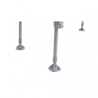 Übergroße flache, abnehmbare Füße für bessere Stabilität auf unebenen Oberflächen