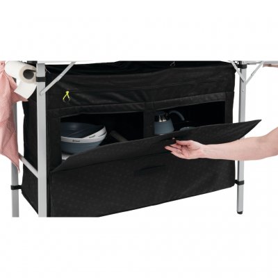 Stabile Griffe mit magnetischen Türen sorgen für ein stabiles Gefühl.