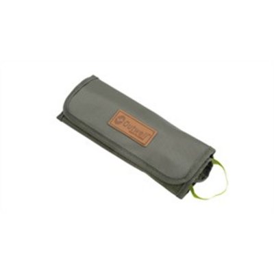 Praktisk fodral ingår.