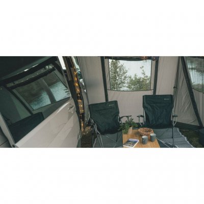 Dekorative Lichterkette, die für gemütliche Beleuchtung sorgt