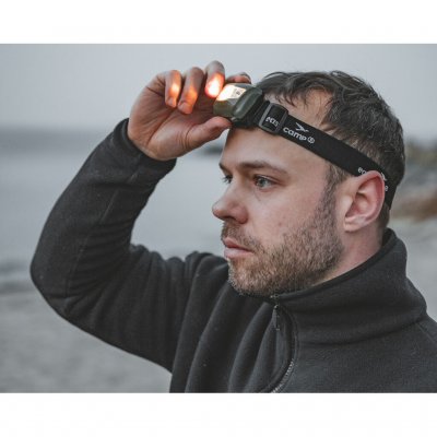 Die Foxglove Stirnlampe von Easy Camp ist leicht und einfach zu bedienen.