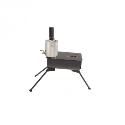 Vattenvärmaren fäst runt kaminröret på tältkaminen.