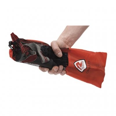 Förvaringsväska till vandringsstavarna medföljer