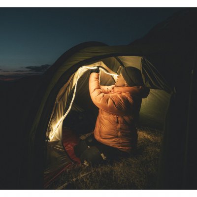 200 cm lange LED-Lichtleiste, die flexible und zuverlässige Beleuchtung für Zelte, Unterstände oder Campingplätze bietet