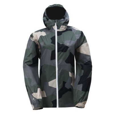 2117 Vedum är en packvänlig damregnjacka för vandring och camping.