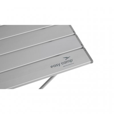 Stabile Tischplatte aus Aluminium.