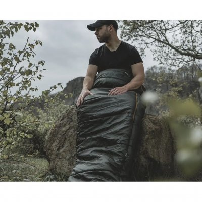 Der Schlafsack ist geeignet von Frühling bis Herbst.