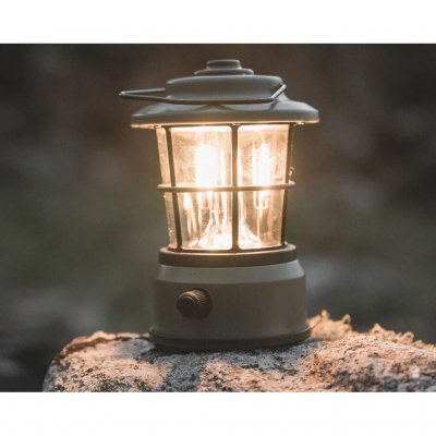 Wiederaufladbare Campinglaterne mit dimmbarem Licht. Perfekt für Übernachtungen im Zelt.