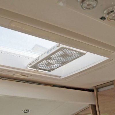 Titan Ventilator für Dachluke