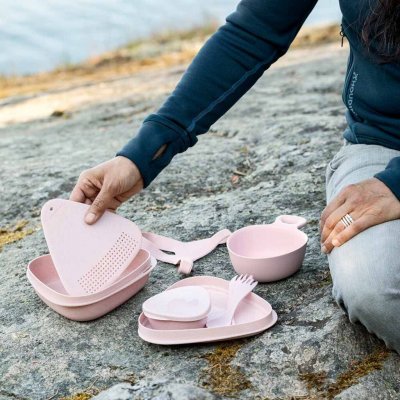 Alla delar till Dusty Pink