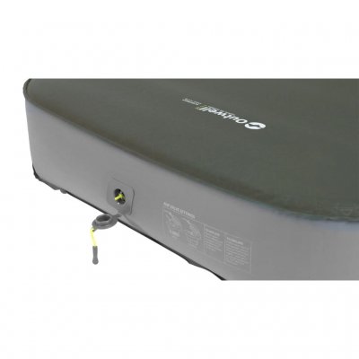 Doppelte FHF-Ventile (Flat High Flow) ermöglichen ein schnelles Aufblasen und einfaches Entleeren der Matratze.