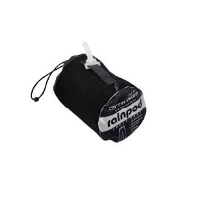 Packpåse följer med regnbyxorna.