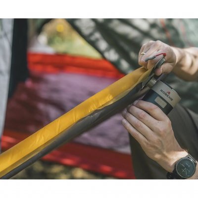 Robens Air Impact 38 selbstaufblasende Isomatte für Wandern und Outdoor-Aktivitäten.