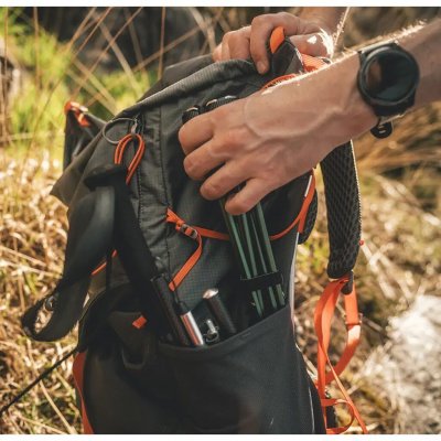 Nimmt im Gepäck sehr wenig Platz ein.