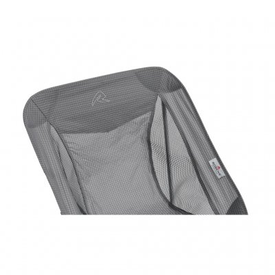 Der Robens Pathfinder Base Camp Campingstuhl hat Mesh-Einsätze aus Mesh-Gewebe.