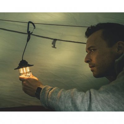 Campinglampe mit wiederaufladbarem Akku, Dimmfunktion und mehreren Lichtmodi.