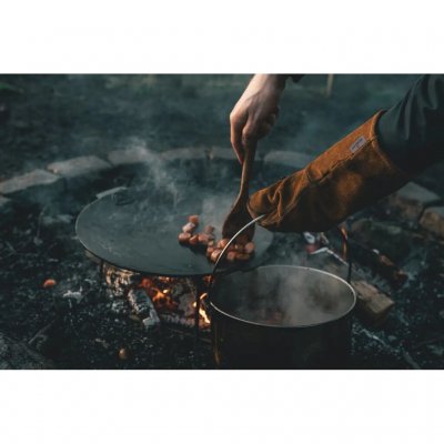Robens Hitzeschutzhandschuhe zum Umgang mit Gusseisenprodukten usw. über offenem Feuer.